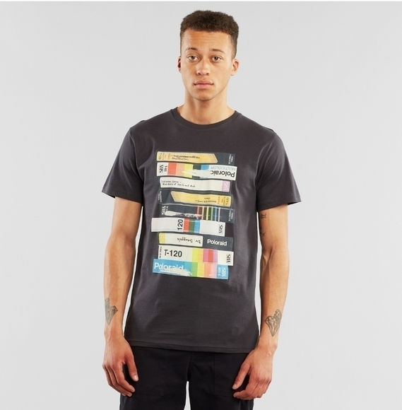 Embrace T-shirt Stockholm Polaroid Video VHS Retro Gray Crew Neck Tee Mens Small - Picture 2 of 11